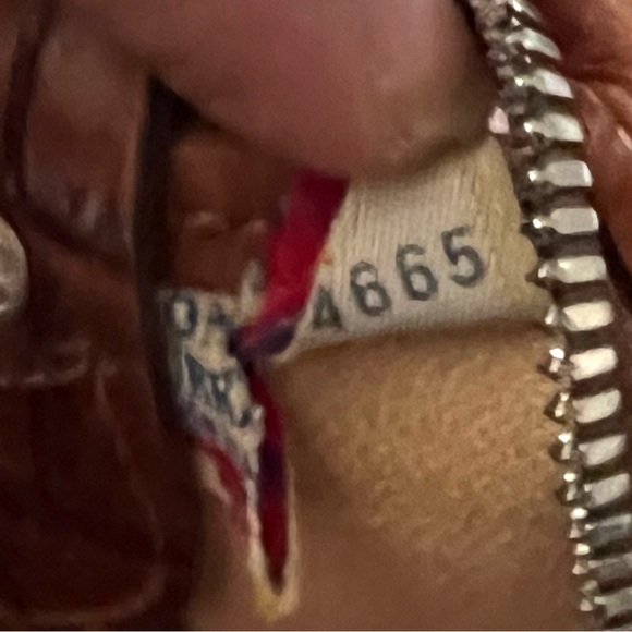 Dooney and Bourke Vintage Hobo Coated Canvas Bag Good Condition - Picture 11 of 12